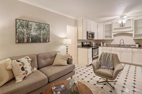 Other - 535 20th Ave E #104, Seattle, WA 98112 photo 2 of 5
