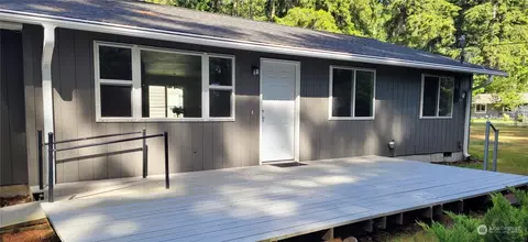 14504 Aqua Dr NW, Gig Harbor, WA 98329