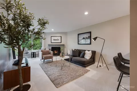 11229 NE 128th St #H301, Kirkland, WA 98034