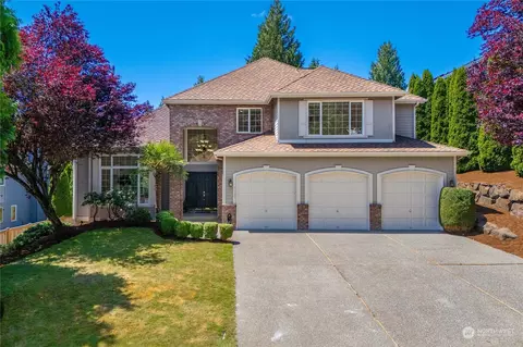 6629 156th Ave SE, Bellevue, WA 98006