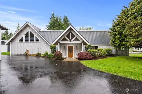 42 Holtz Rd, South Bend, WA 98586