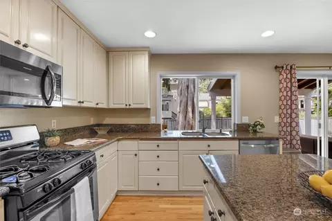 Kitchen - 3417 157th Pl SE, Mill Creek, WA 98012 photo 1 of 3