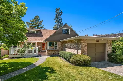 6533 48th Ave NE, Seattle, WA 98115