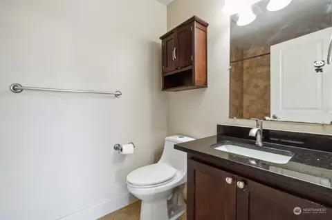 Bath - 11105 7th Pl W #A, Everett, WA 98204 photo 1 of 2