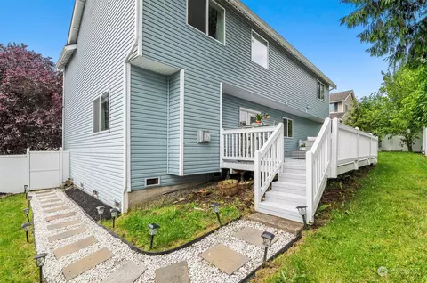 Exterior - 6604 B Wetmore Ave, Everett, WA 98203 photo 2 of 10