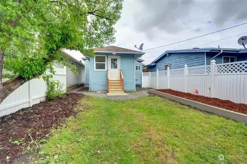 Exterior - 2523 State St, Everett, WA 98201 photo 2 of 5