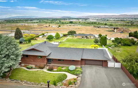 3407 Goodman Rd, Yakima, WA 98903
