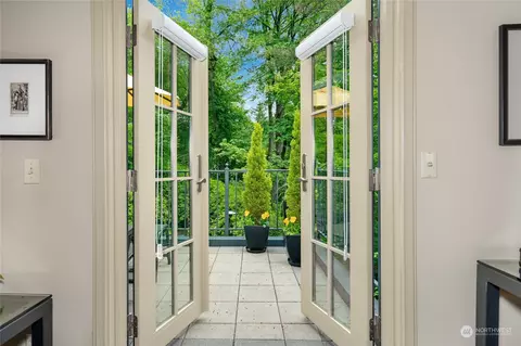 Entry Way - 3303 E Ford Pl, Seattle, WA 98112 photo 1 of 4