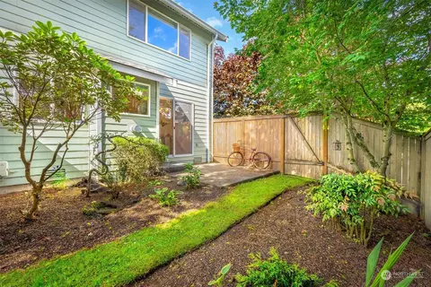 Exterior - 628 102nd Pl SE #A, Everett, WA 98208 photo 3 of 7