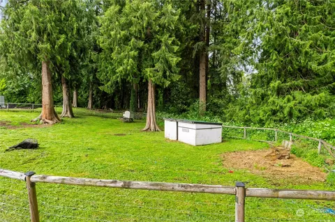 Exterior - 38917 264th Ave SE, Enumclaw, WA 98022 photo 8 of 10