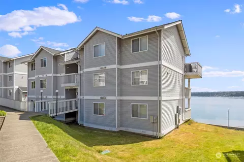 2255 Highview Ln W #D301, Bremerton, WA 98312