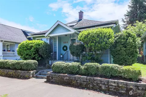 823 NW 61st St, Seattle, WA 98107