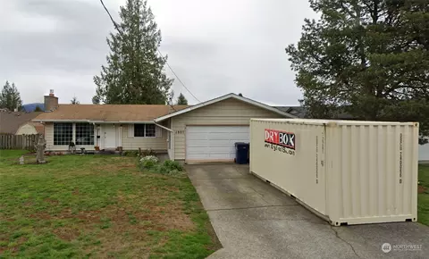 1807 Clovercrest St, Enumclaw, WA 98022 photo 1