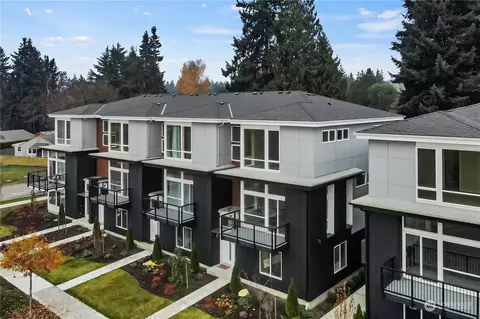 2804 NE 12th St, Renton, WA 98056