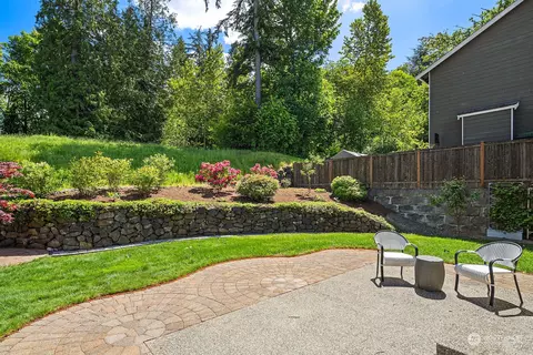 Exterior - 11413 58th Ave SE, Everett, WA 98208 photo 4 of 6