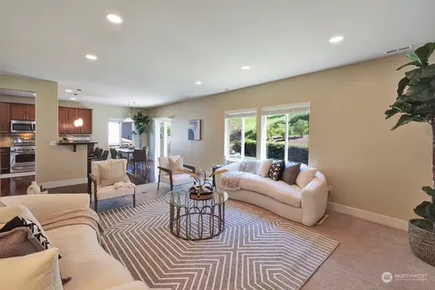 Living - 11413 58th Ave SE, Everett, WA 98208 photo 1 of 1