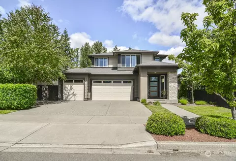 3726 NE 24th St, Renton, WA 98056