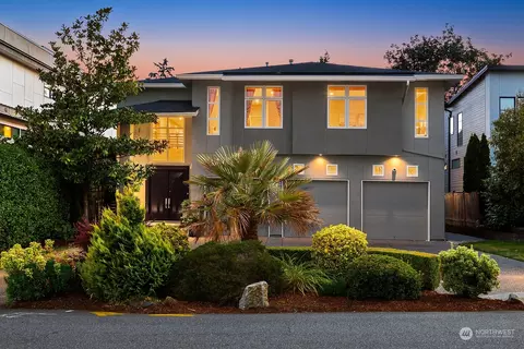 511 98th Ave NE, Bellevue, WA 98004