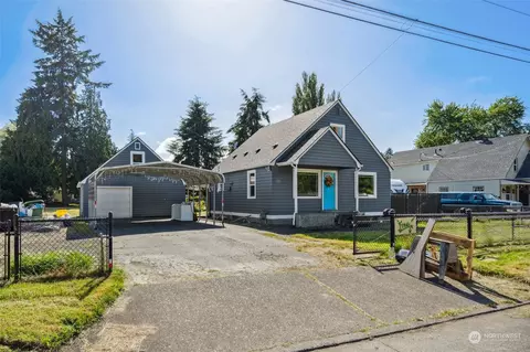 3013 Pershing Way, Longview, WA 98632