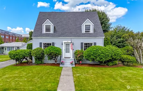 105 J St NE, Auburn, WA 98002