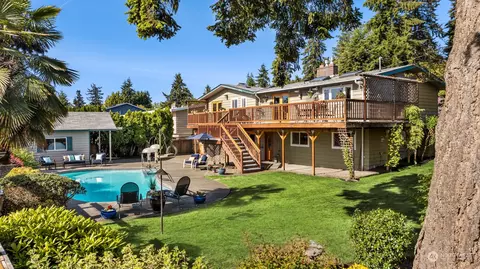 19166 66th Pl NE, Kenmore, WA 98028
