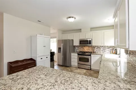 Kitchen - 219 E Springfield Loop, Shelton, WA 98584 photo 6 of 7