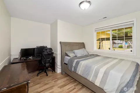 Bedroom - 219 E Springfield Loop, Shelton, WA 98584 photo 1 of 5