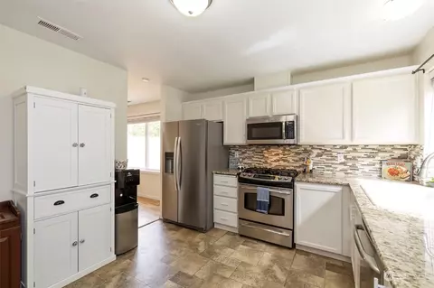 Kitchen - 219 E Springfield Loop, Shelton, WA 98584 photo 2 of 7