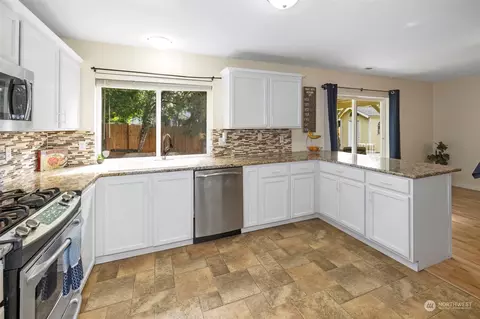 Kitchen - 219 E Springfield Loop, Shelton, WA 98584 photo 1 of 7