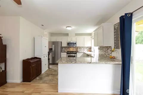 Kitchen - 219 E Springfield Loop, Shelton, WA 98584 photo 7 of 7