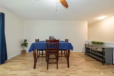 Dining - 219 E Springfield Loop, Shelton, WA 98584 photo 2 of 4