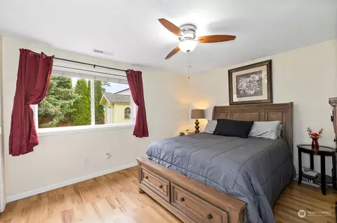 Bedroom - 219 E Springfield Loop, Shelton, WA 98584 photo 5 of 5