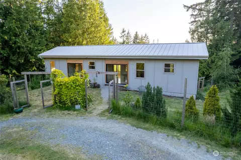 5274 Emil Rd, Langley, WA 98260