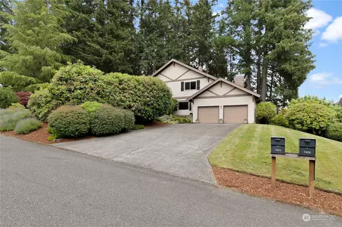 7036 5th Ave SE, Lacey, WA 98503