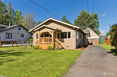1764 Lafromboise St, Enumclaw, WA 98022 photo 2