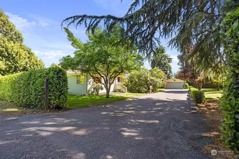 2131 NE Bellpark Dr, Bremerton, WA 98310