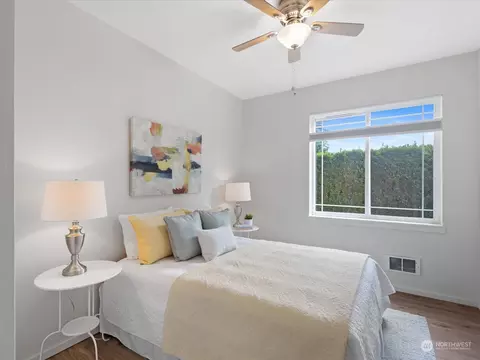 107 164th St SE #1-102, Bothell, WA 98012 photo 12