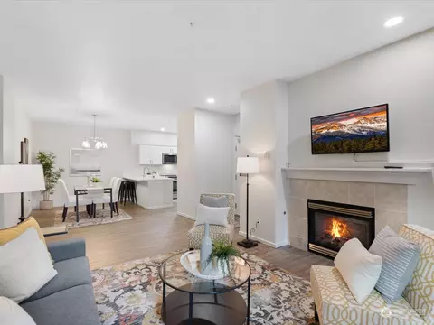 107 164th St SE #1-102, Bothell, WA 98012