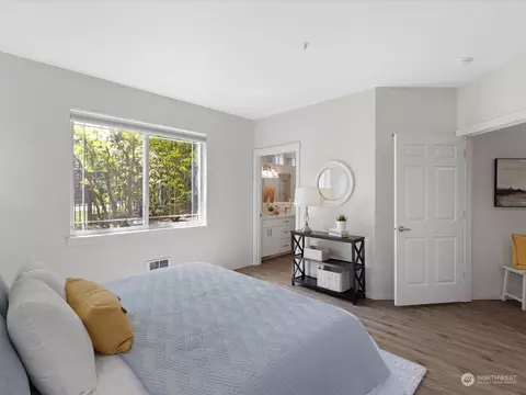 107 164th St SE #1-102, Bothell, WA 98012 photo 9