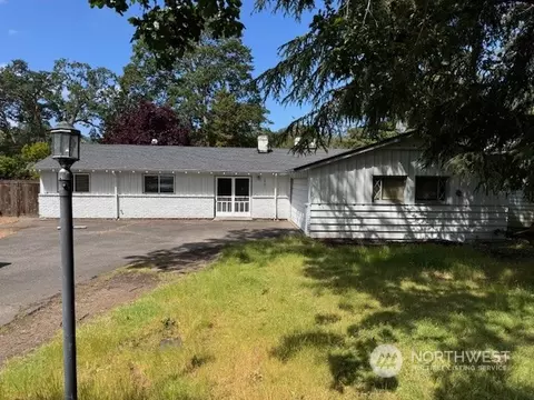 8502 Woodlawn Ave SW, Lakewood, WA 98499
