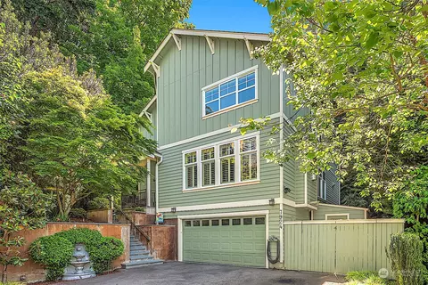 7924 45th Ave SW, Seattle, WA 98136