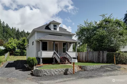 1302 W Cota St, Shelton, WA 98584