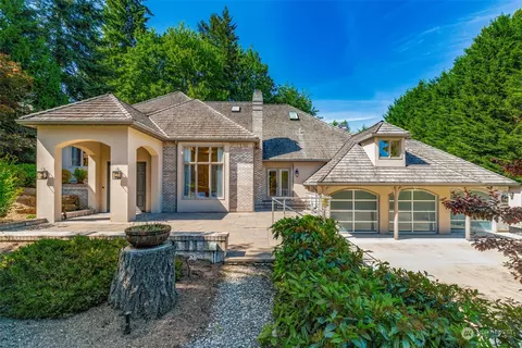 13978 NE 31st Pl, Bellevue, WA 98005