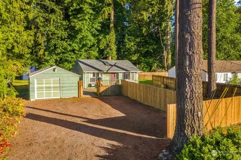 10406 Jovita Blvd E, Edgewood, WA 98372