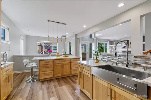 Kitchen - 822 234th Pl SE, Bothell, WA 98021 photo 3 of 4
