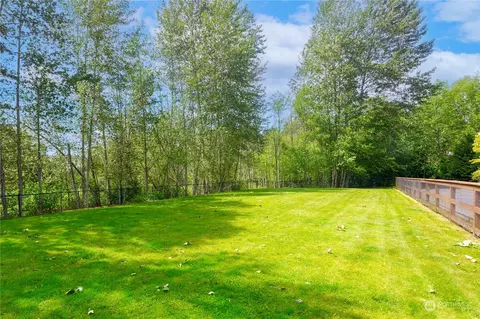 Exterior - 822 234th Pl SE, Bothell, WA 98021 photo 5 of 6
