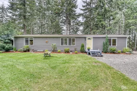 20916 7th St SW, Lakebay, WA 98349