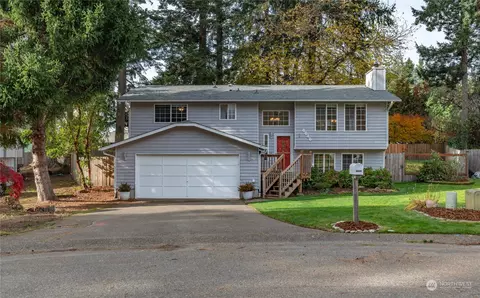 6646 Cortez Pl NW, Bremerton, WA 98311