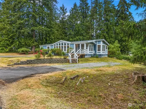 20411 96th St E, Bonney Lake, WA 98391