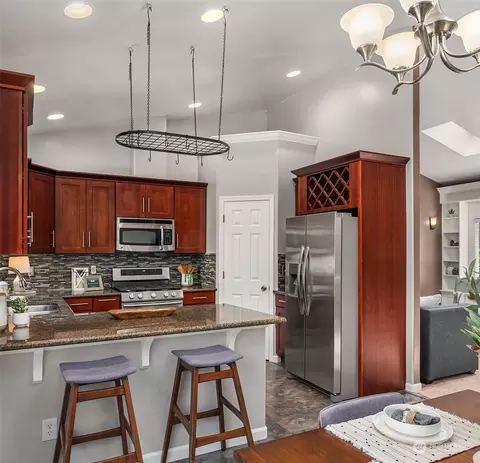 Kitchen - 805 103rd Pl SE, Everett, WA 98208 photo 1 of 4